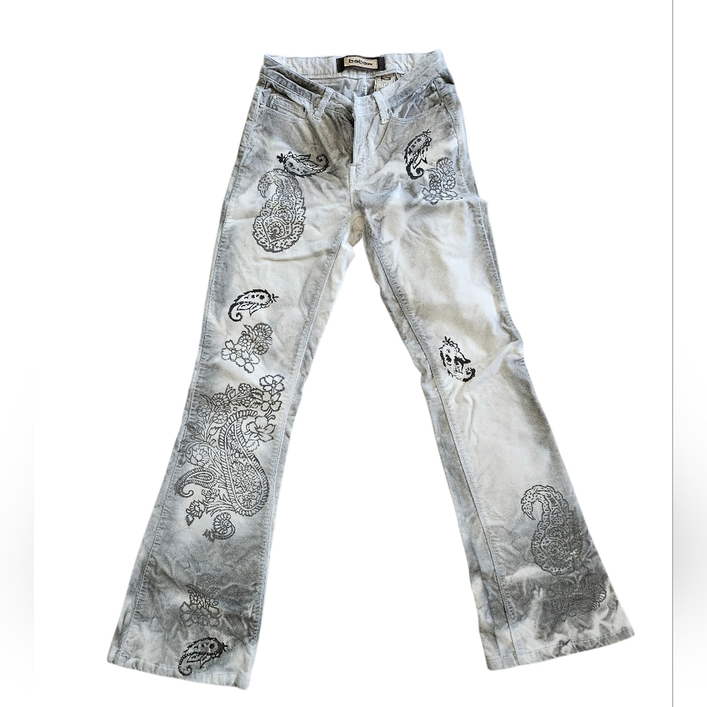 Bebe Grey And White Vintage Paisley Print Velvet Jeans